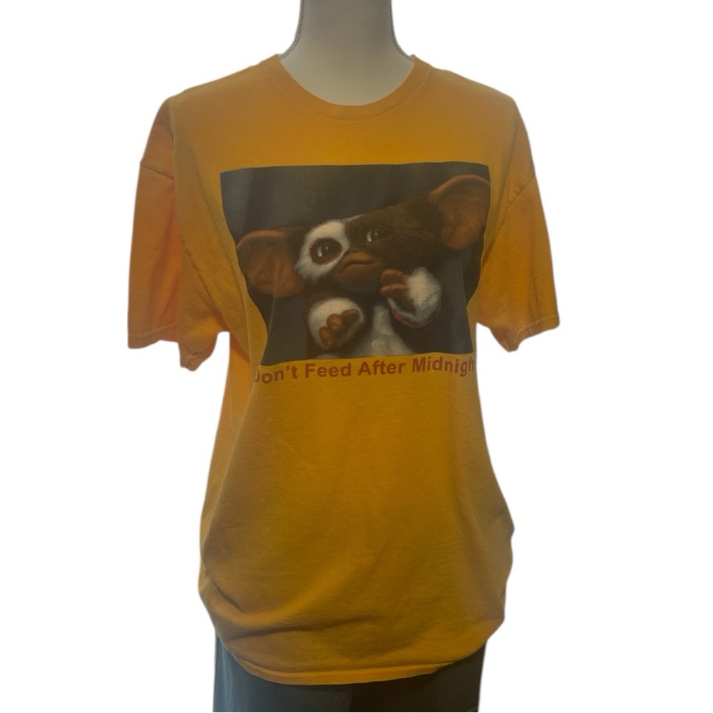 Vintage-Inspired Gremlins “Don’t Feed After Midnight” Graphic Tee Size Large